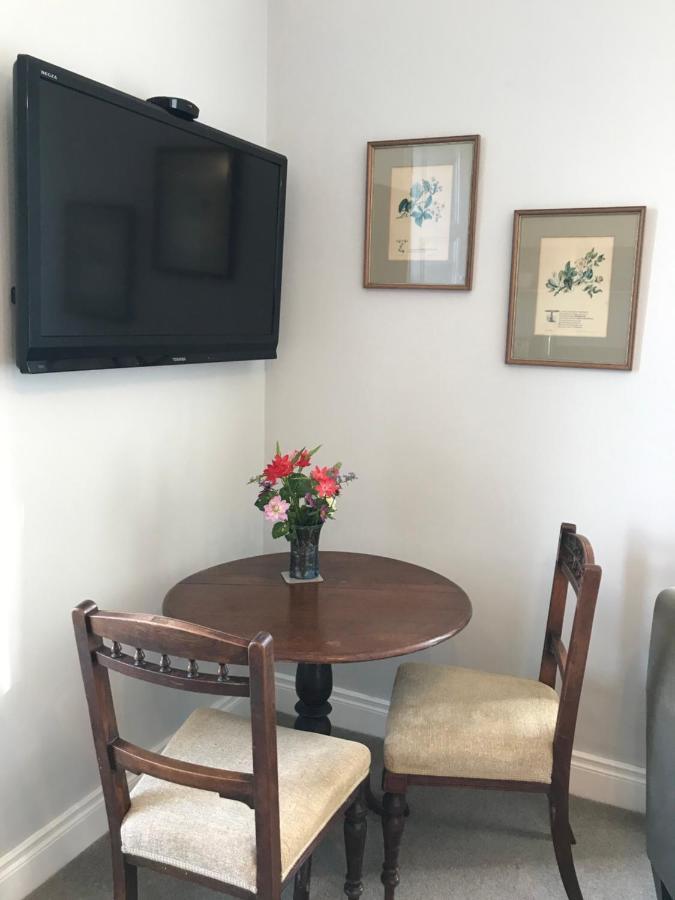 Riverbank House Bed And Breakfast Innishannon Exteriör bild